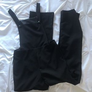 Romeo + Juliet Black Overalls With Zipper Side